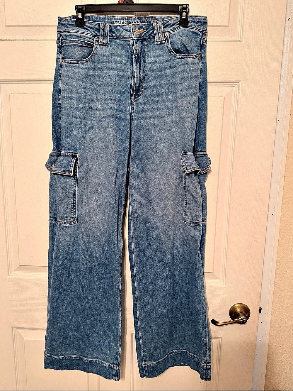 American Eagle Super High-Rise Baggy Wide-Leg Cargo Jeans Blue 8